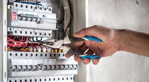 Quadros Elétricos e Disjuntores